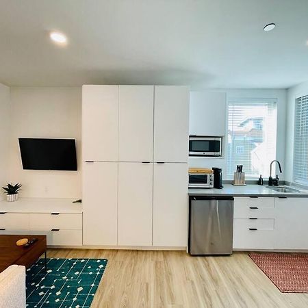 Luxury Furnished Studio Suite Close To Downtown Oakland Exterior photo